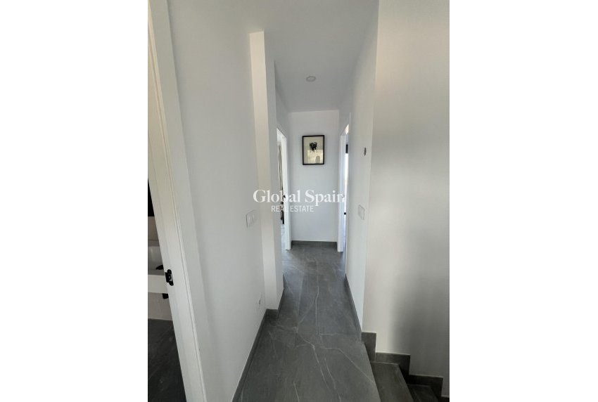 New Build - Semidetached -
POLOP - PAU1