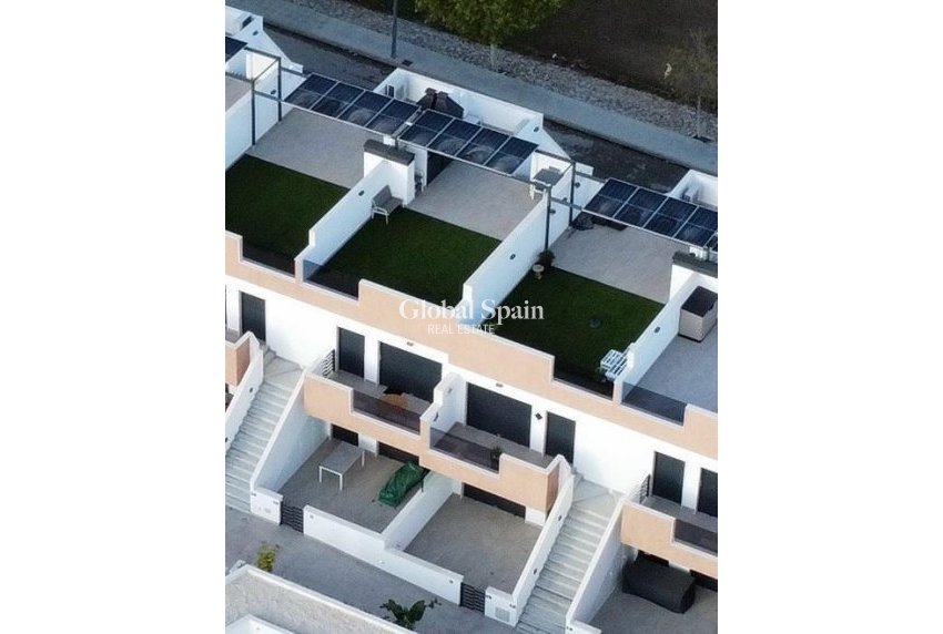 New Build - Top Floor Bungalow -
PILAR DE LA HORADADA - pueblo