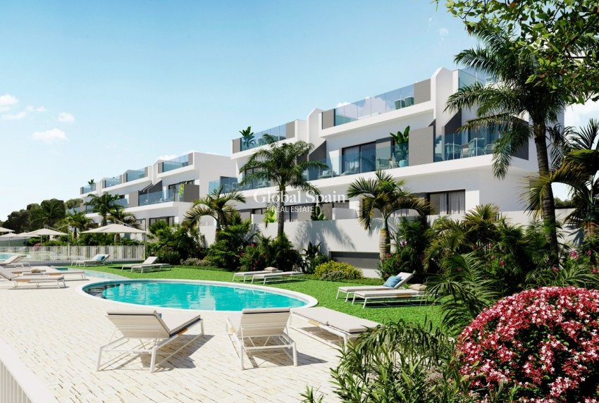 New Build - Top Floor Bungalow -
TORREVIEJA - Lago Jardín II