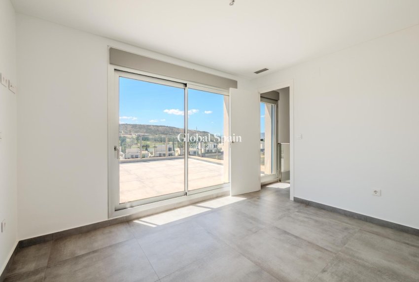 New Build - VILLA -
ALGORFA - LA FINCA GOLF / ALGORFA