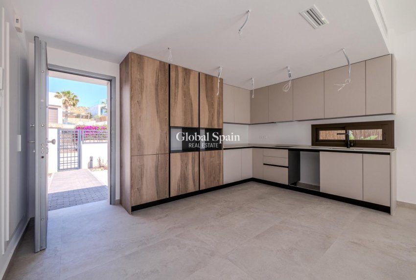 New Build - VILLA -
ALGORFA - LA FINCA GOLF / ALGORFA