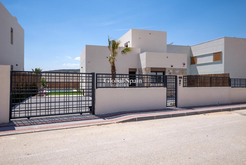 New Build - VILLA -
ALGORFA - LA FINCA GOLF / ALGORFA