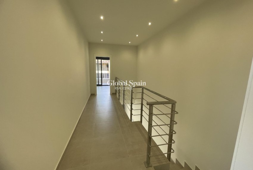 New Build - VILLA -
ALMORADÍ - Heredades