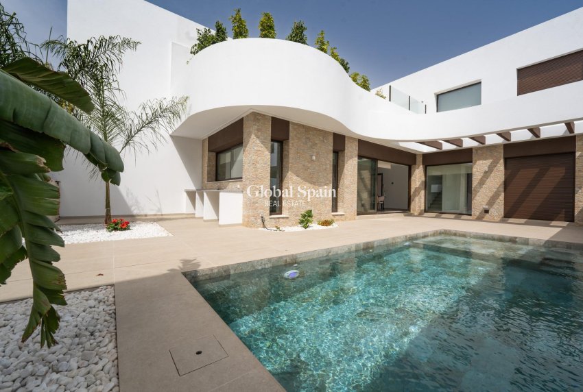 New Build - VILLA -
ALMORADÍ
