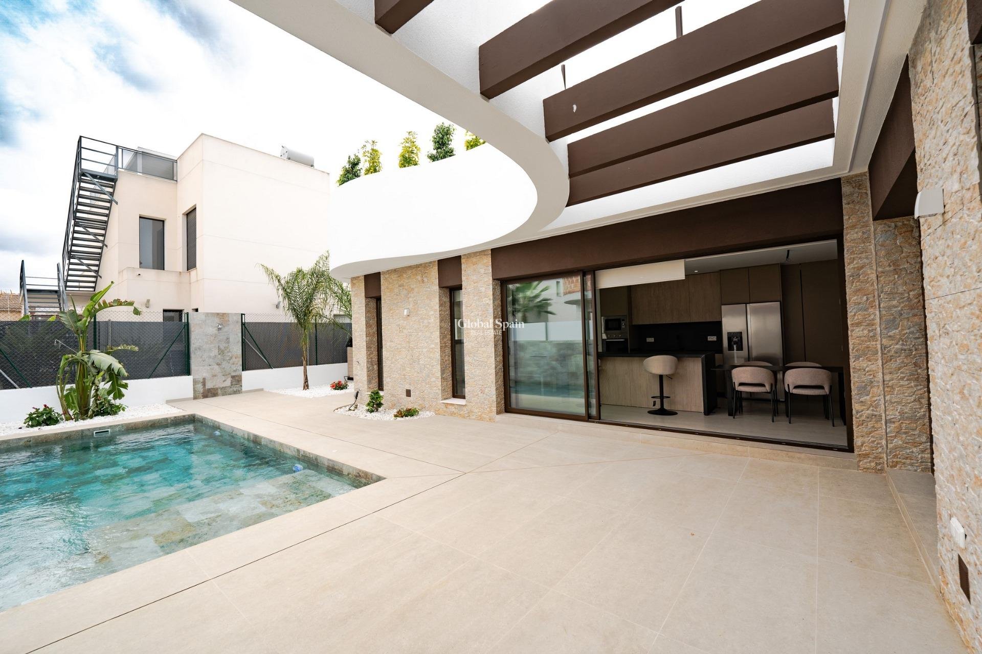 New Build - VILLA -
ALMORADÍ