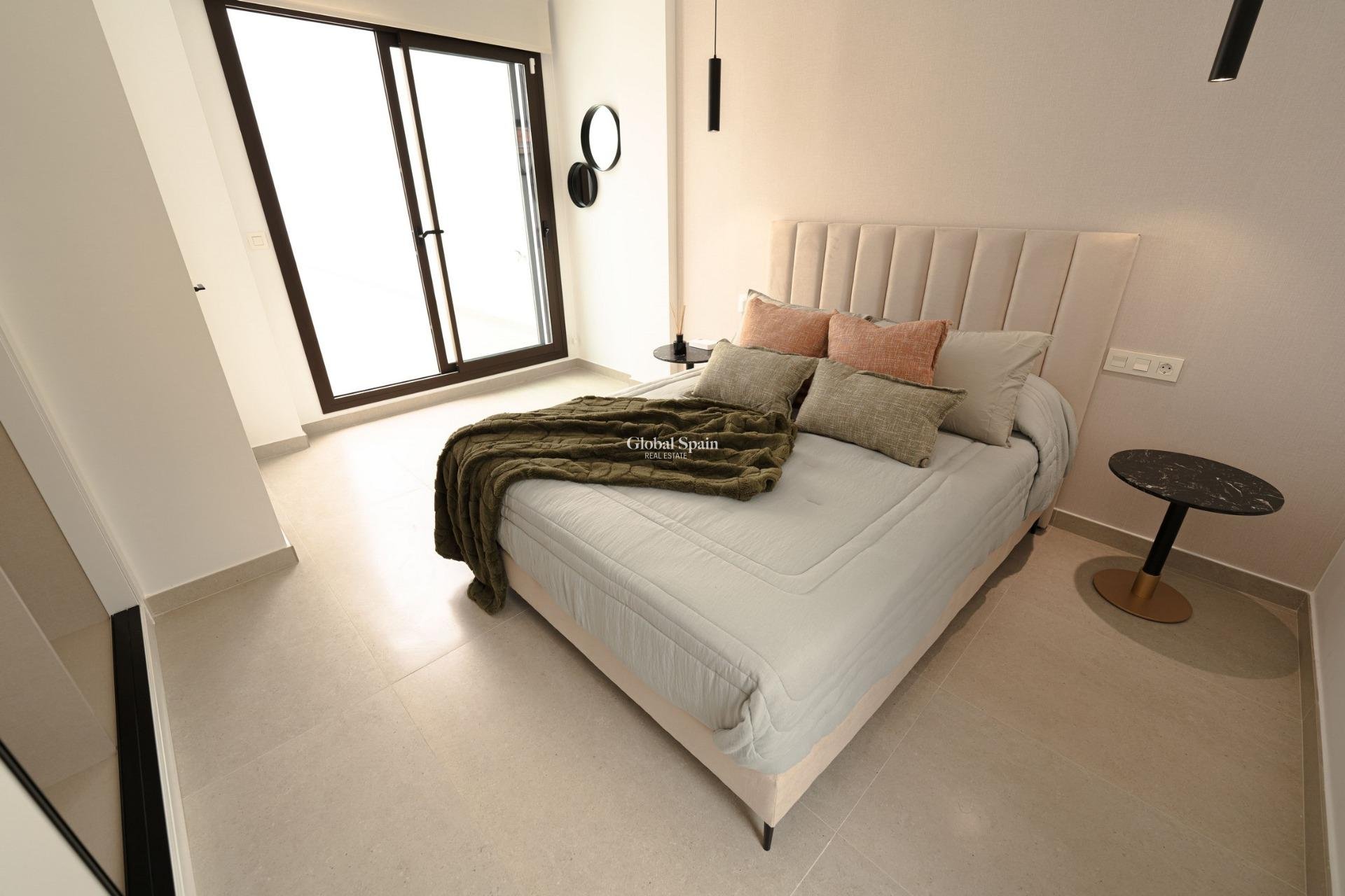 New Build - VILLA -
ALMORADÍ