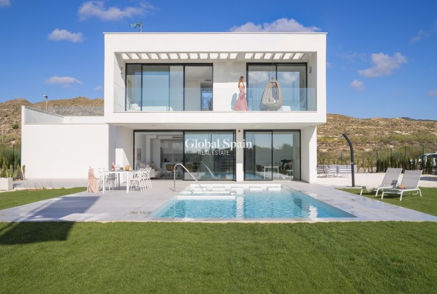 New Build - VILLA -
BAÑOS Y MENDIGO - Altaona Golf