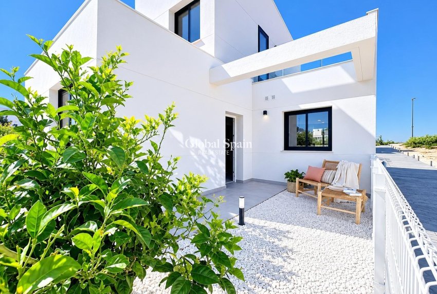 New Build - VILLA -
BAÑOS Y MENDIGO - Altaona Golf