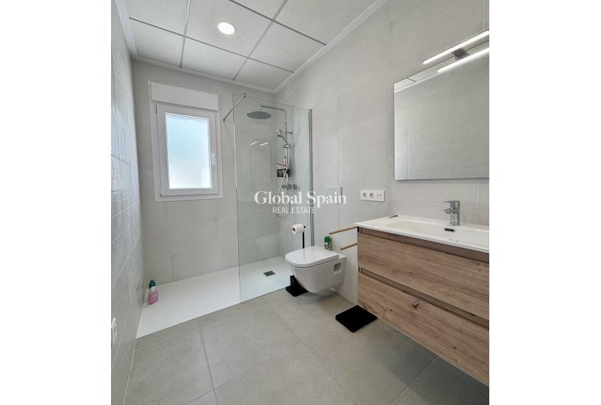 New Build - VILLA -
BENIJÓFAR - Pueblo