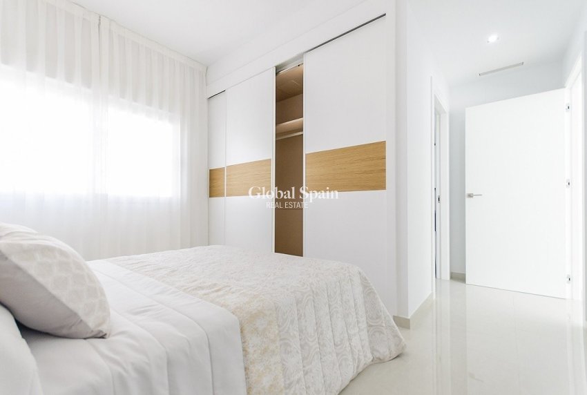 New Build - VILLA -
CARTAGENA - Playa honda