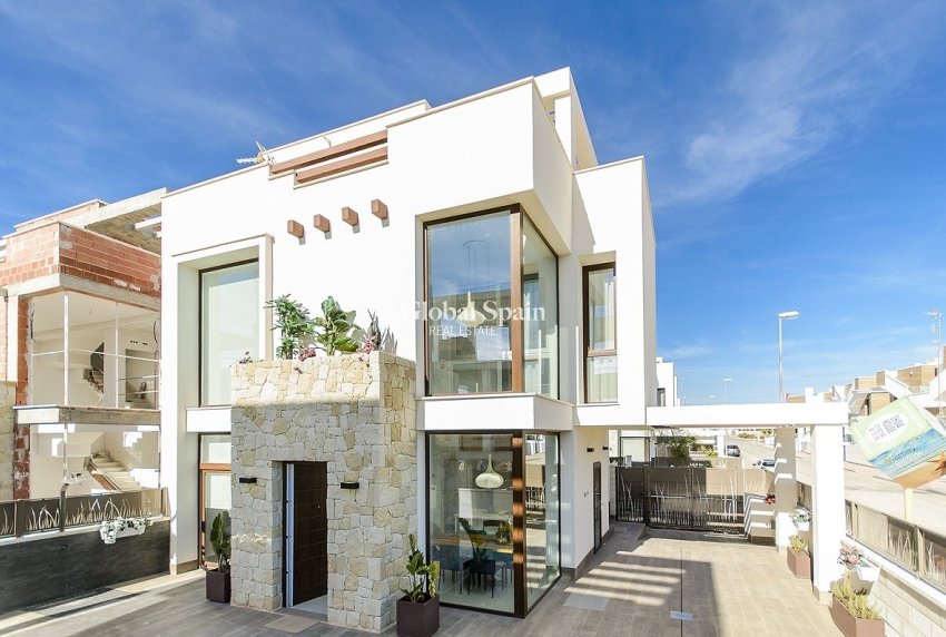 New Build - VILLA -
CARTAGENA - Playa honda
