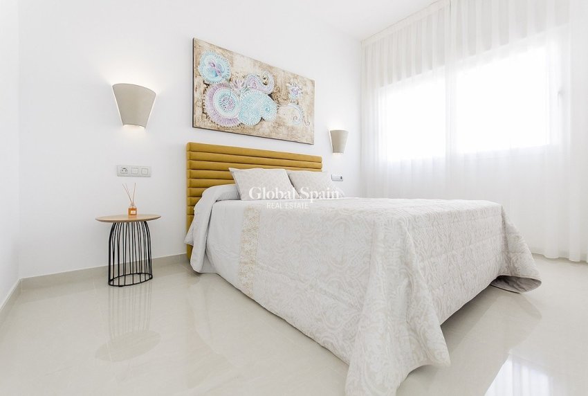New Build - VILLA -
CARTAGENA - Playa honda