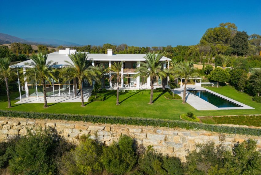 New Build - VILLA -
CASARES - Pedregales