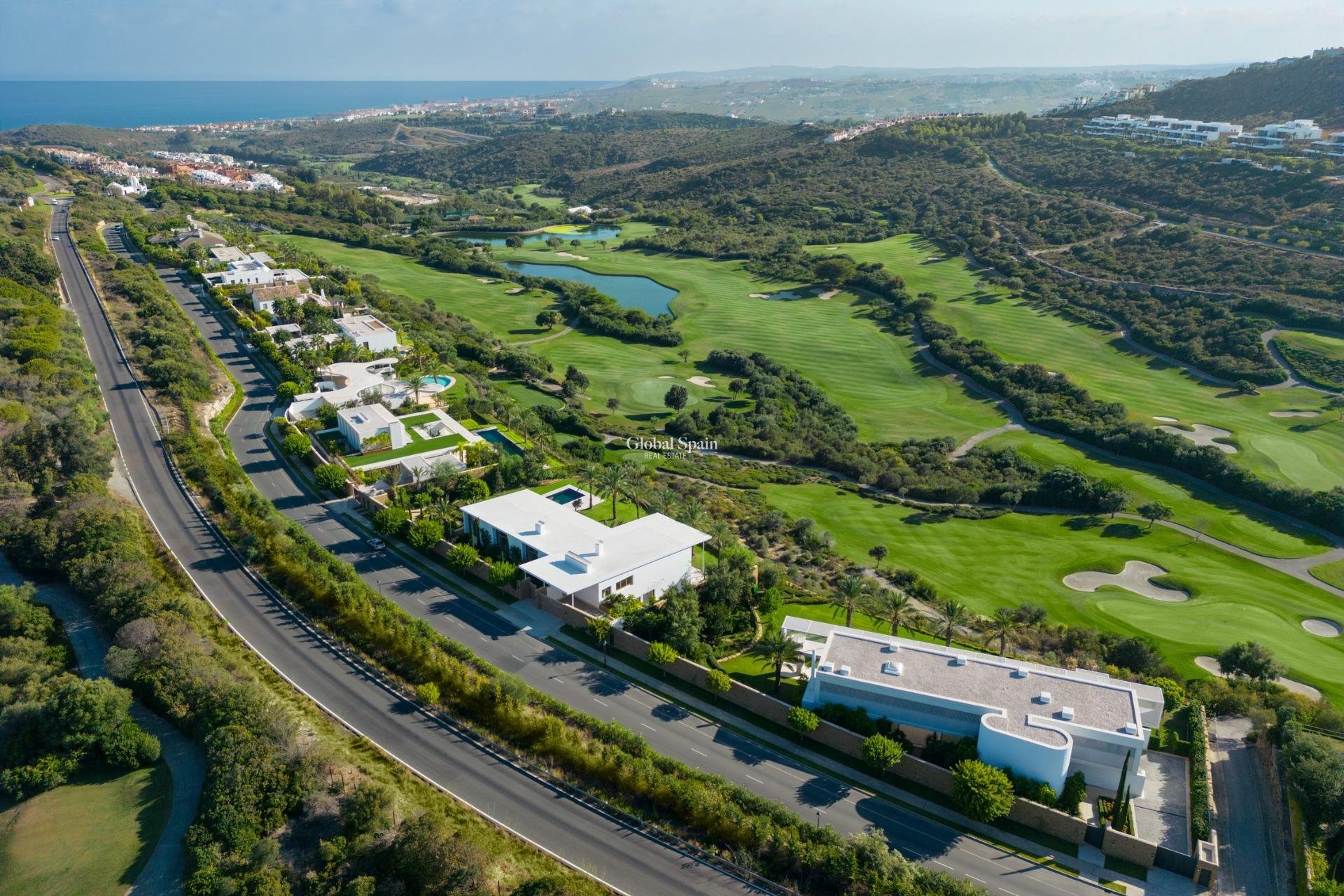 New Build - VILLA -
CASARES - Pedregales