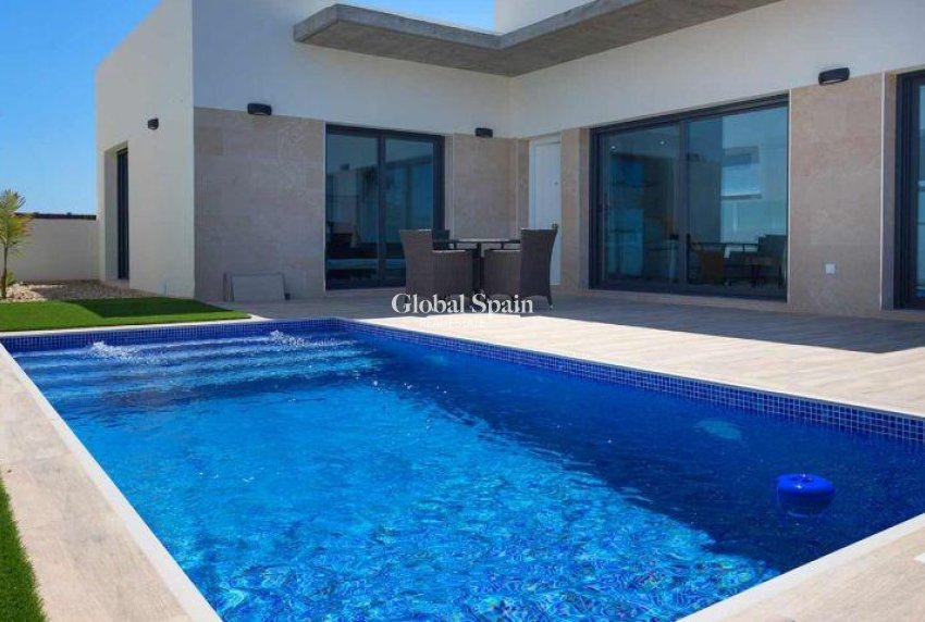 New Build - VILLA -
DAYA NUEVA - CENTRO