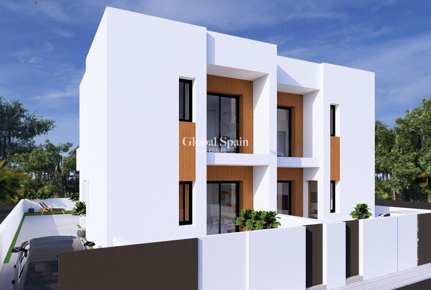 New Build - VILLA -
DAYA NUEVA - pueblo
