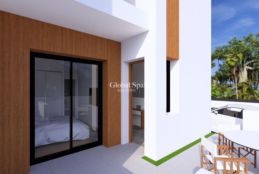 New Build - VILLA -
DAYA NUEVA - pueblo