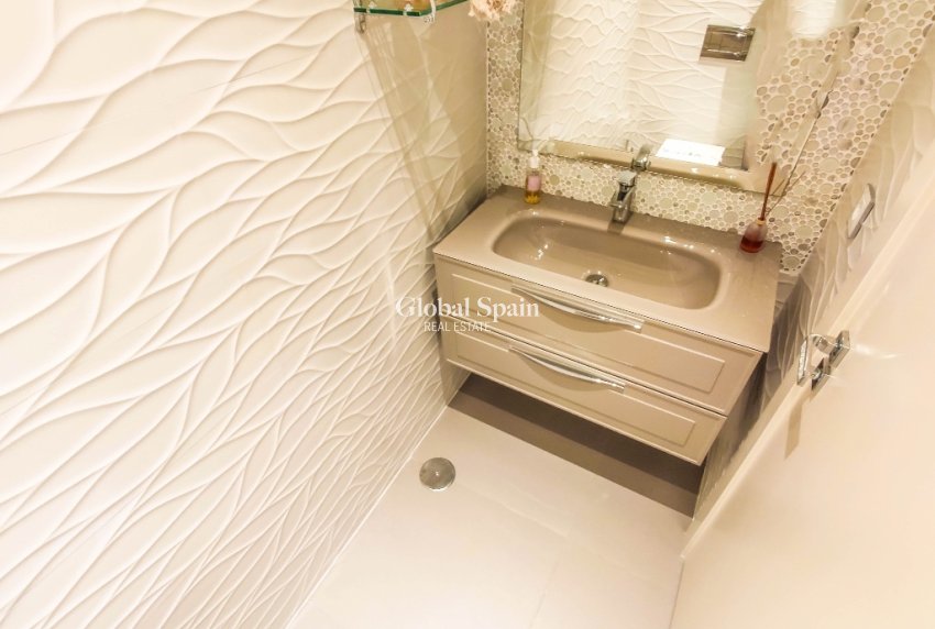 New Build - Villa -
DEHESA DE CAMPOAMOR