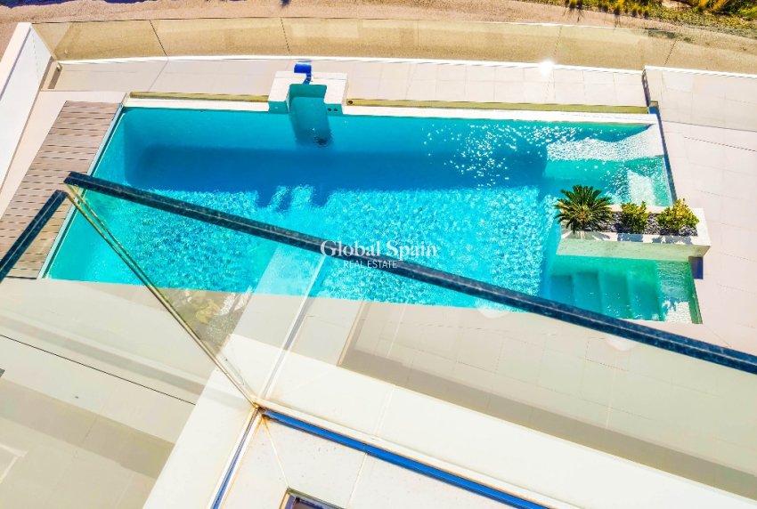 New Build - Villa -
DEHESA DE CAMPOAMOR