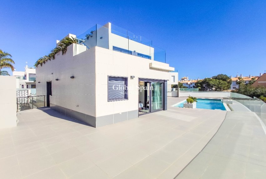New Build - Villa -
DEHESA DE CAMPOAMOR