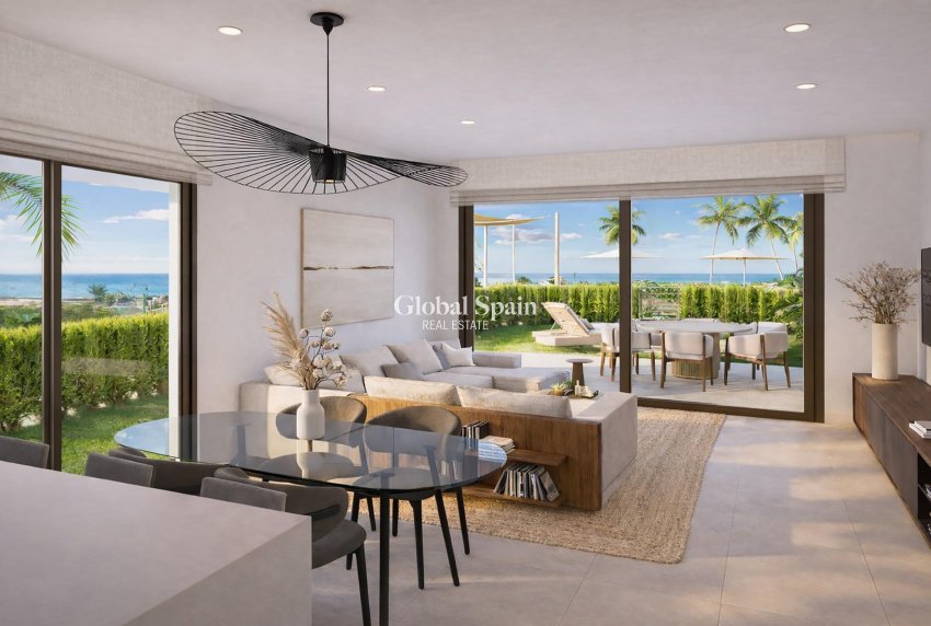New Build - VILLA -
EL CAMPELLO - Platja de L´Amerador
