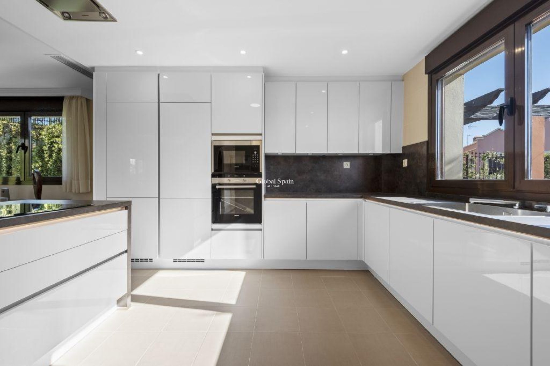 New Build - VILLA -
ESTEPONA - Azata Golf Estepona Oeste