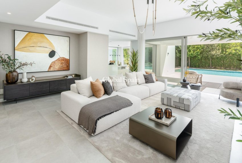 New Build - VILLA -
ESTEPONA - Paraiso Alto