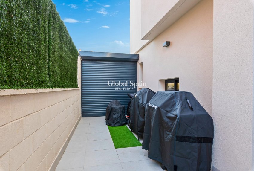 New Build - Villa -
GUARDAMAR DEL SEGURA