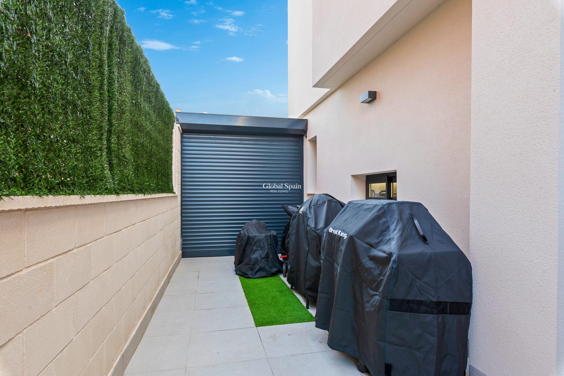 New Build - Villa -
GUARDAMAR DEL SEGURA