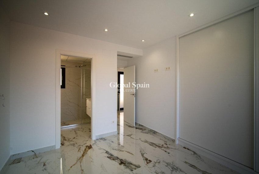 New Build - VILLA -
LA NUCÍA - Urb. Don Mar