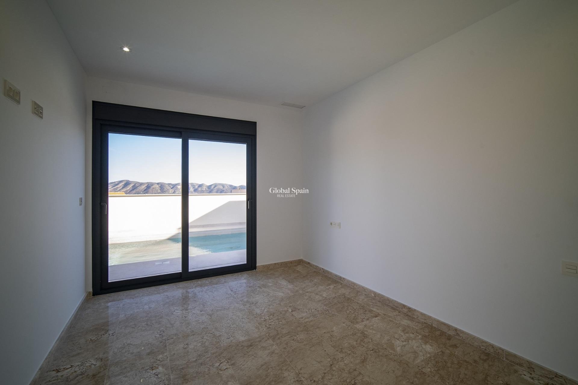 New Build - VILLA -
LA NUCÍA - Urb. Don Mar