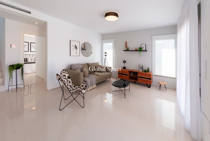 New Build - Villa -
LOS ALCÁZARES - Alicante