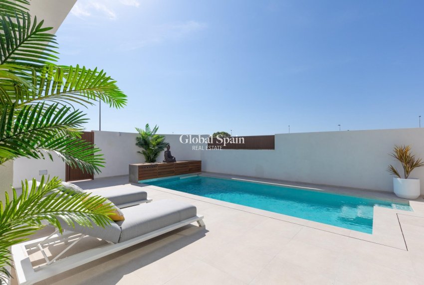 New Build - VILLA -
LOS ALCÁZARES