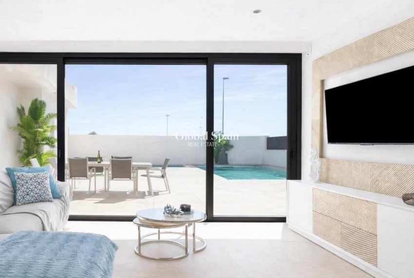 New Build - VILLA -
LOS ALCÁZARES