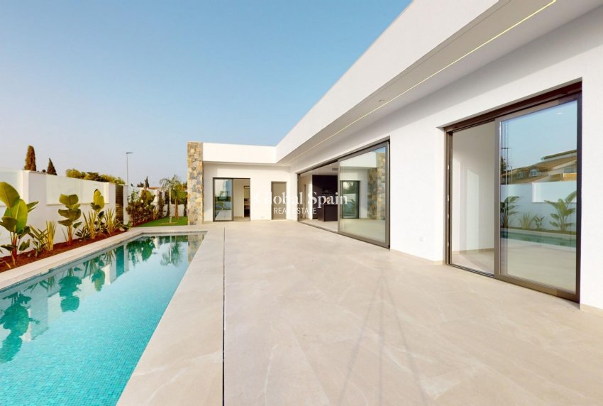 New Build - VILLA -
LOS ALCÁZARES