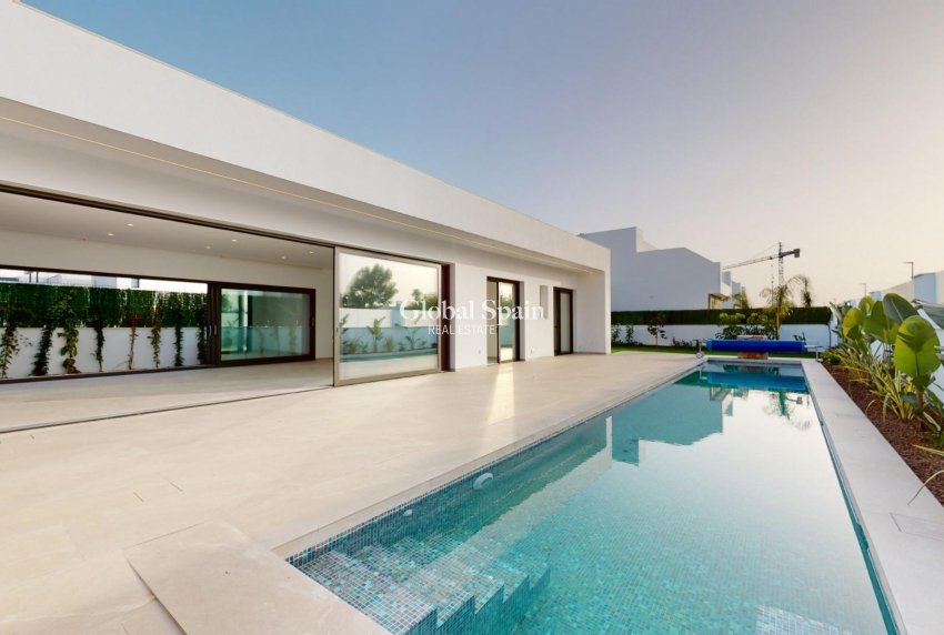 New Build - VILLA -
LOS ALCÁZARES