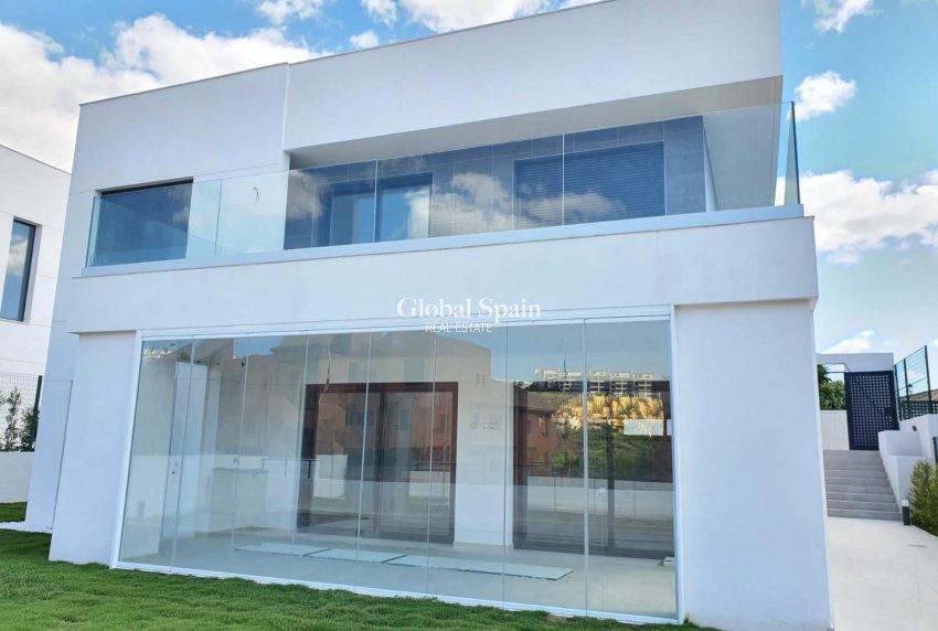 New Build - VILLA -
MANILVA - La Duquesa