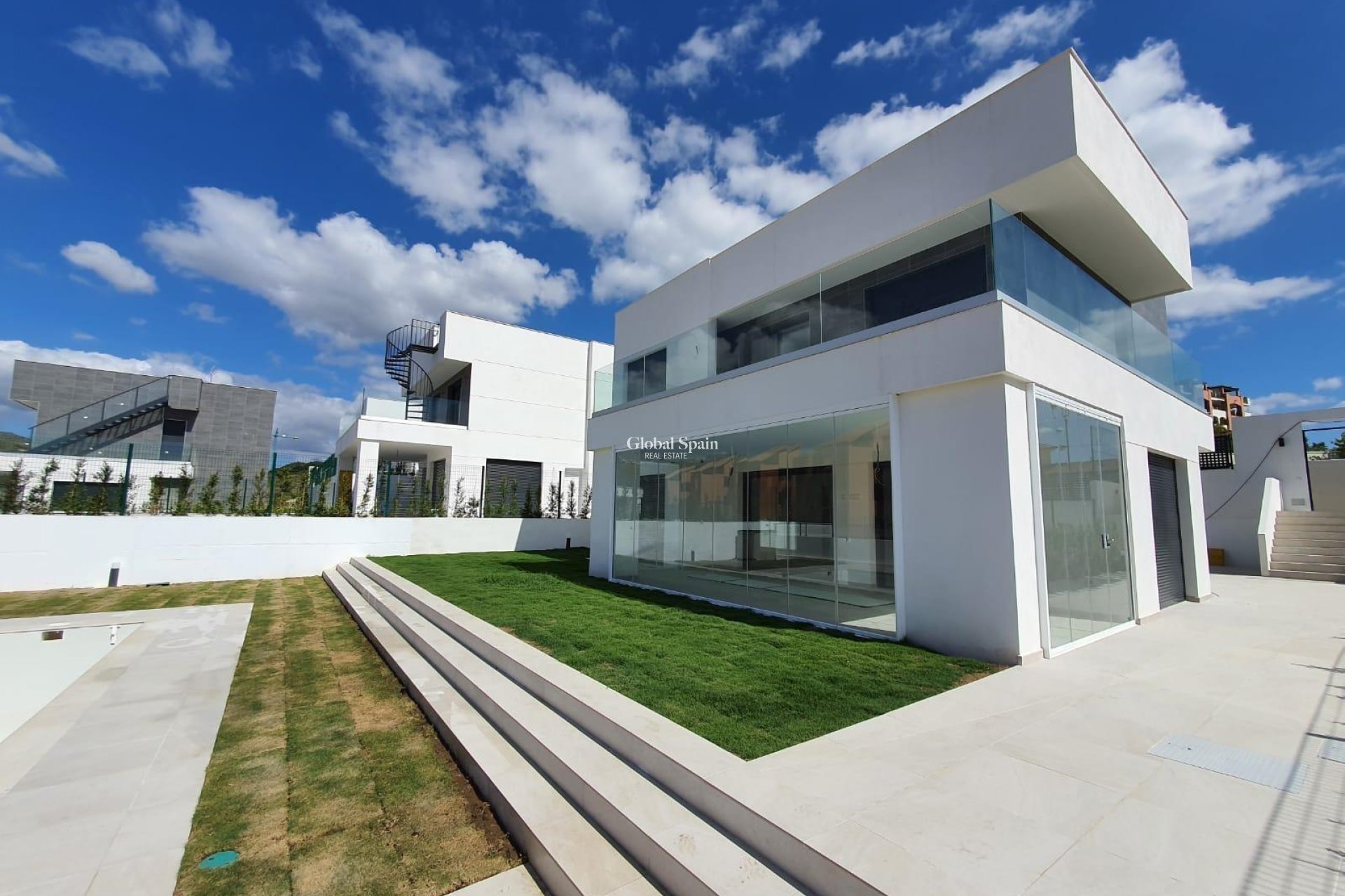 New Build - VILLA -
MANILVA - La Duquesa
