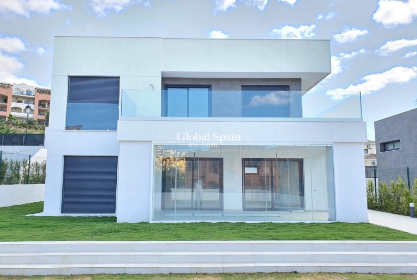 New Build - VILLA -
MANILVA - La Duquesa