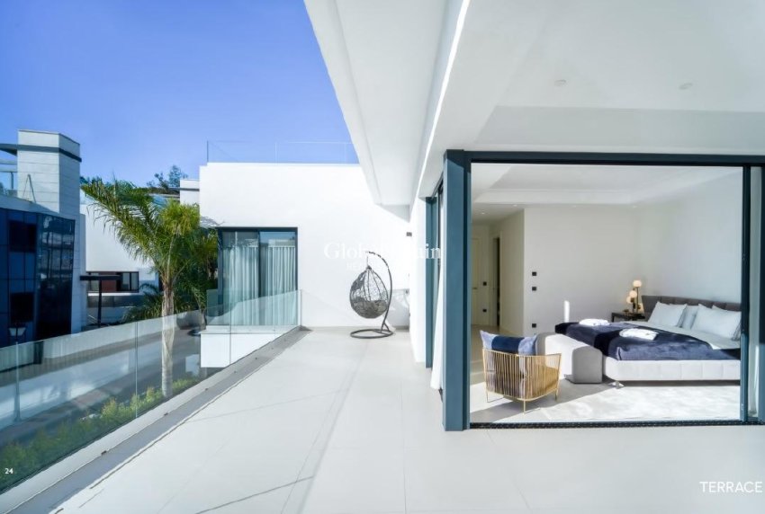 New Build - VILLA -
MARBELLA - The Golden Mile