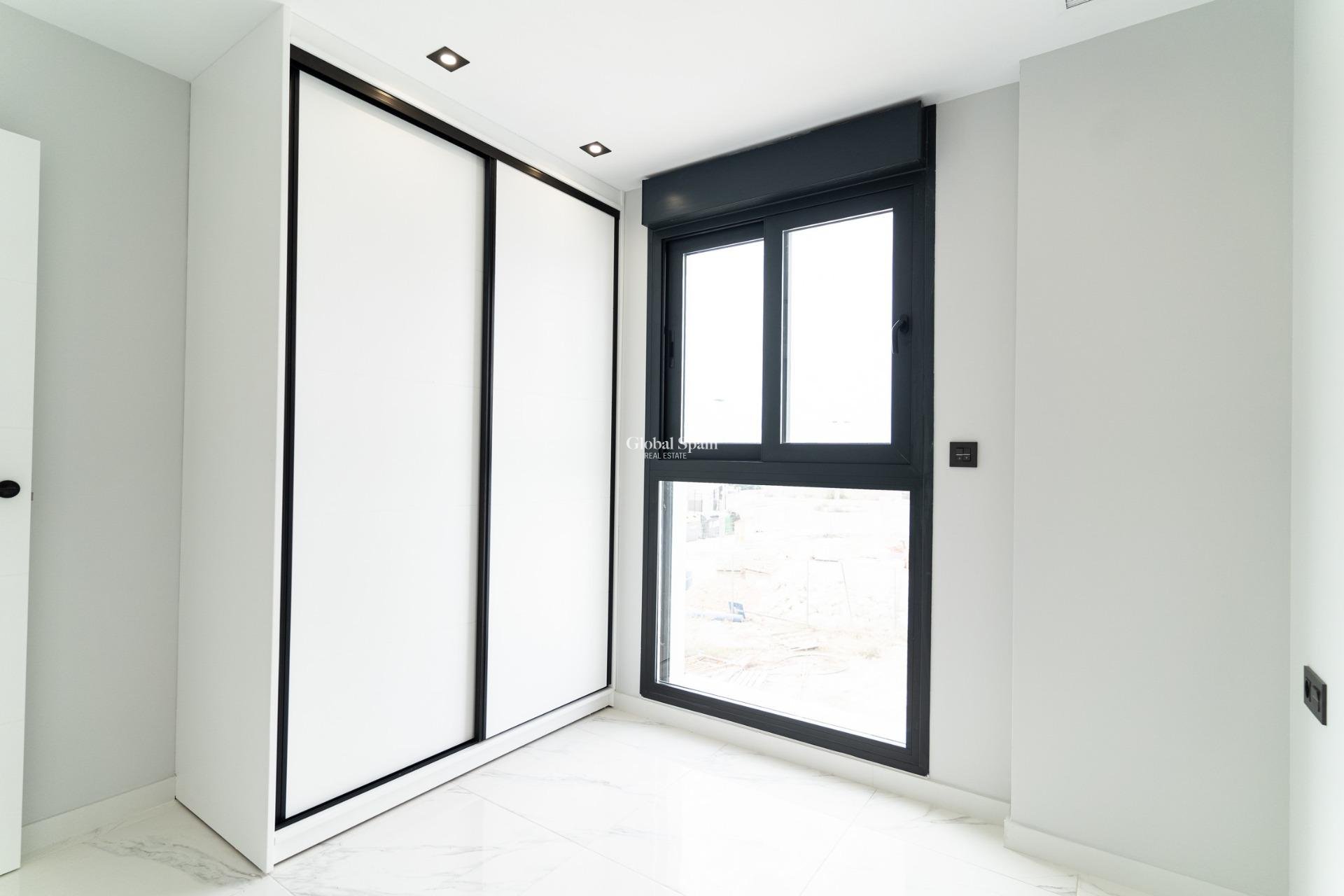 New Build - VILLA -
ORIHUELA COSTA - Punta Prima
