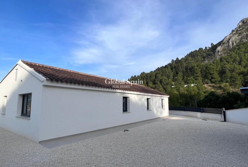 New Build - VILLA -
Penaguila - El Olivar