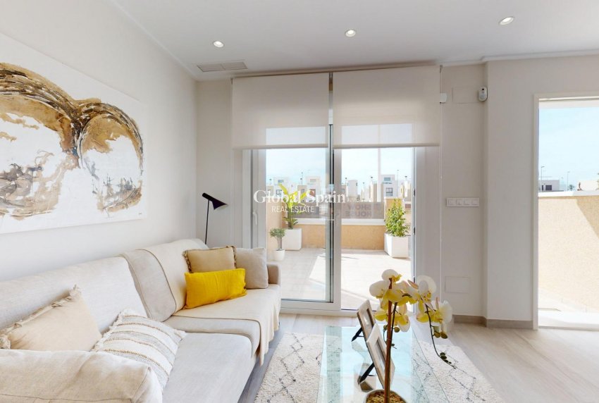 New Build - VILLA -
PILAR DE LA HORADADA - Lo Monte