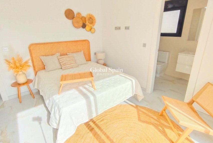 New Build - VILLA -
PILAR DE LA HORADADA - Pinar de Campoverde
