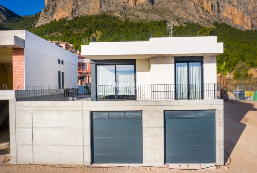 New Build - VILLA -
POLOP - Urbanizaciones