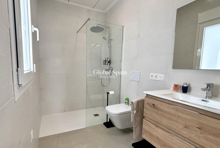 New Build - Villa -
ROJALES - Atalaya Park