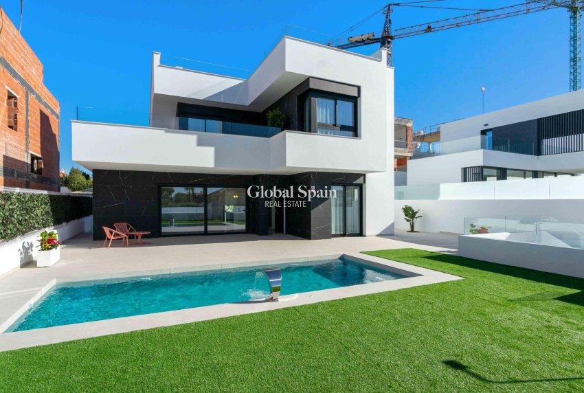 New Build - Villa -
ROJALES - Benimar