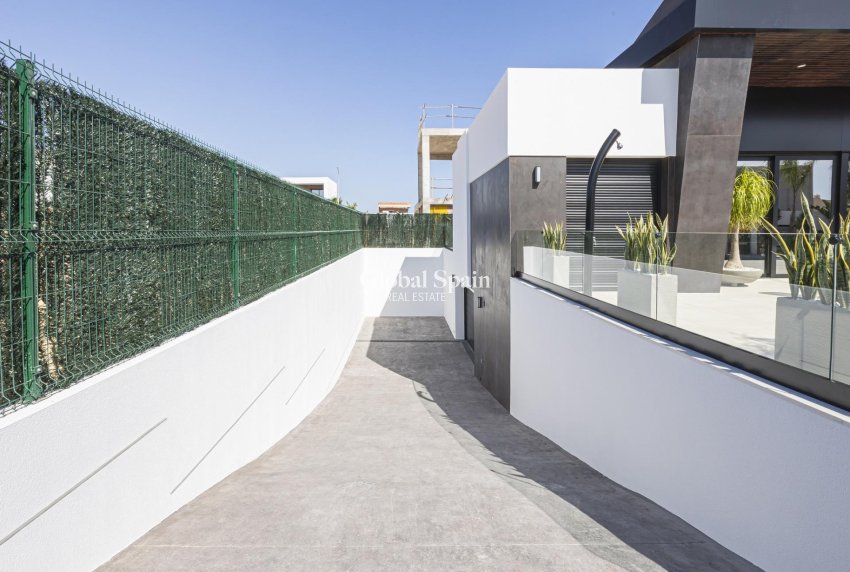 New Build - VILLA -
ROJALES - Ciudad Quesada