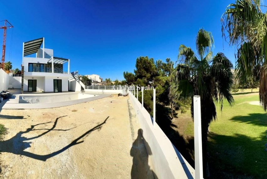 New Build - VILLA -
ROJALES - Golf La Marquesa (Ciudad Quesada)