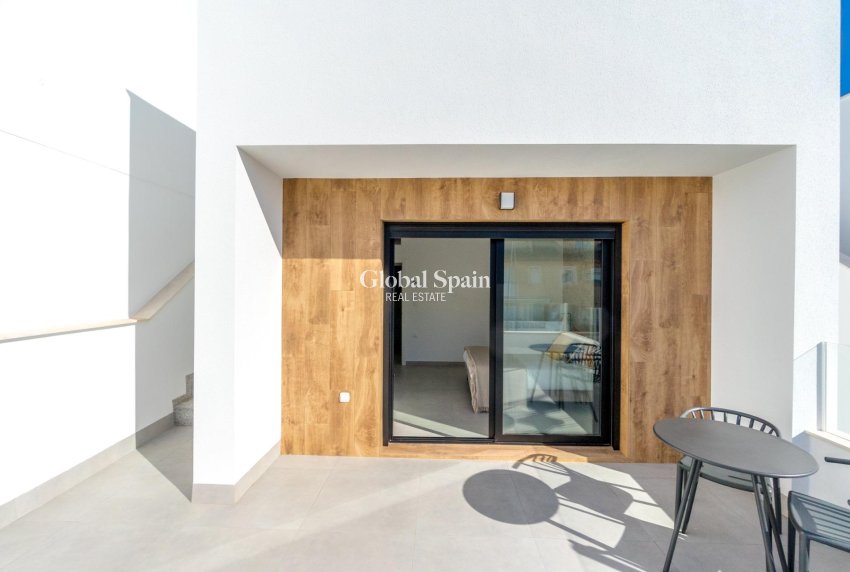 New Build - VILLA -
SAN PEDRO DEL PINATAR - Polideportivo